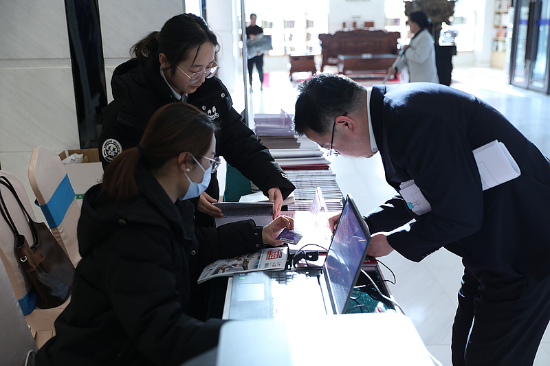 吳起縣圖書館 服務(wù)兩會(huì)展現(xiàn)新作為，文旅融合助推信息咨詢新篇章